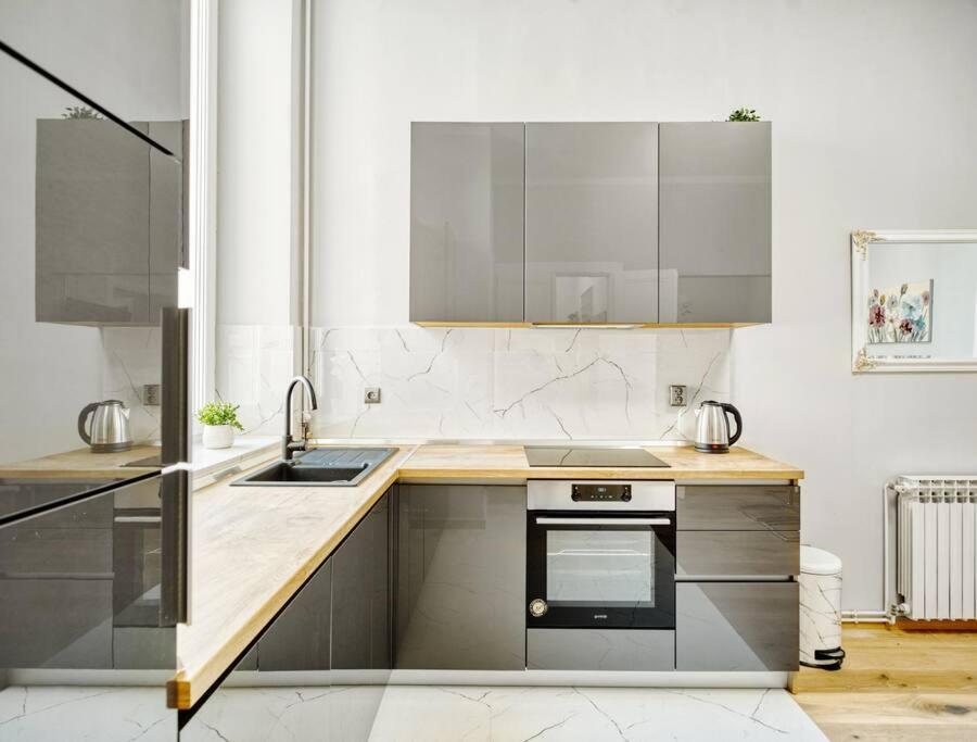 City Twenty 2Bdr Apartment By Irundo Ζάγκρεμπ Εξωτερικό φωτογραφία