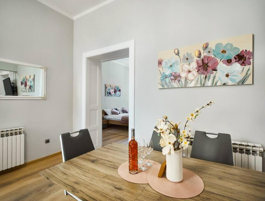 City Twenty 2Bdr Apartment By Irundo Ζάγκρεμπ Εξωτερικό φωτογραφία