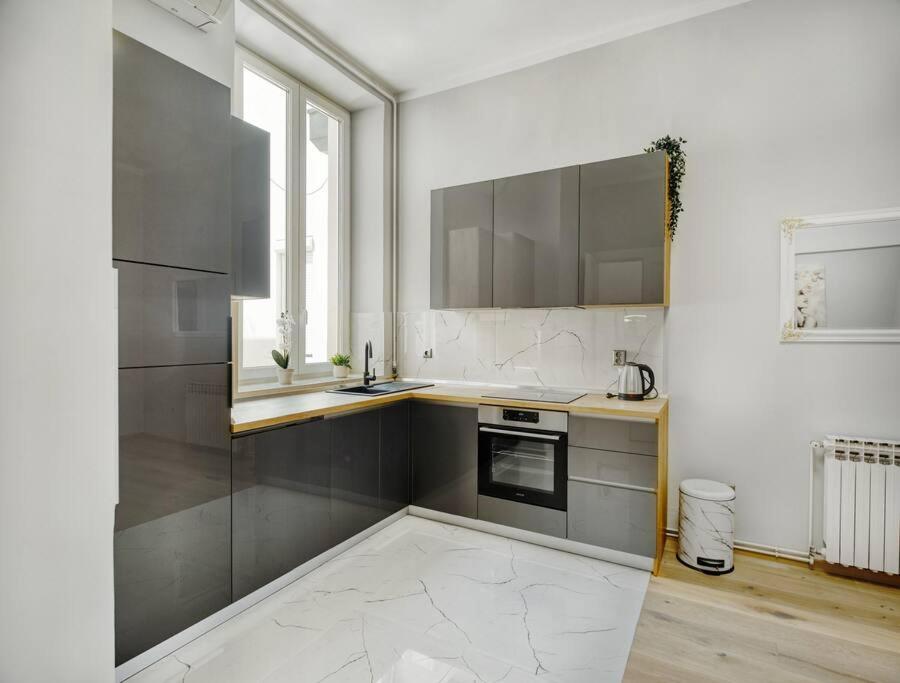 City Twenty 2Bdr Apartment By Irundo Ζάγκρεμπ Εξωτερικό φωτογραφία