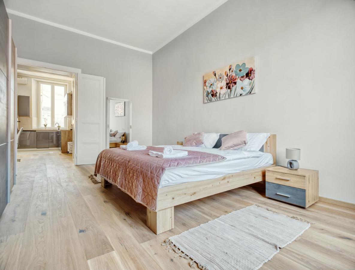 City Twenty 2Bdr Apartment By Irundo Ζάγκρεμπ Εξωτερικό φωτογραφία